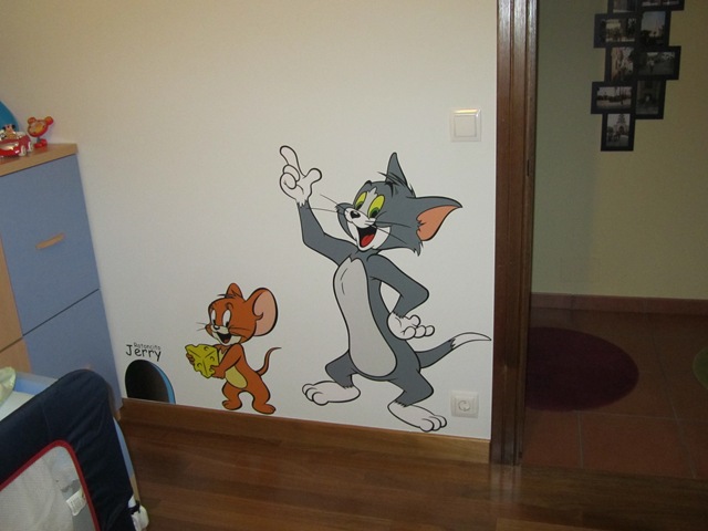 Tom y Jerry en vinilo realizados con impresión digital y troquelados