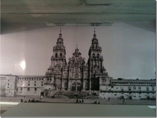 Catedral de Santiago de Compostela diseñada en vinilo en impresión digital